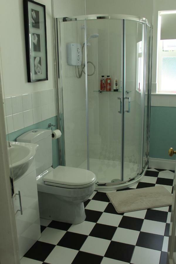 Bunlin Heights Self Catering Studio マイルフォード エクステリア 写真