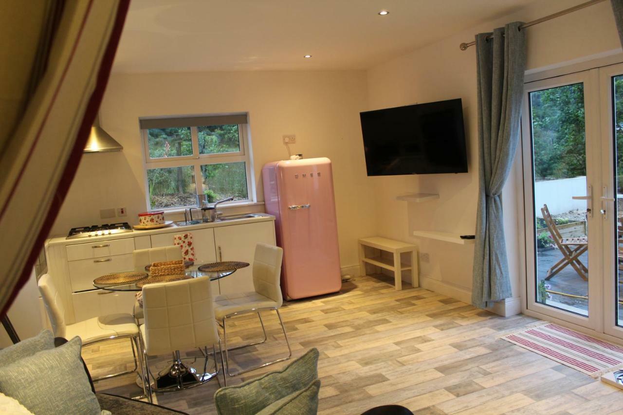 Bunlin Heights Self Catering Studio マイルフォード エクステリア 写真